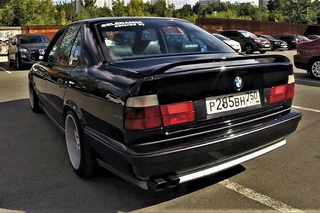 BMW E34 540 ЖИВАЯ ! и на МКПП ! Кайф...