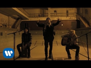 New Politics - “Everywhere I Go (Kings and Queens)“ (ACOUSTIC)