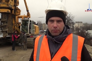 06 02 2017 В Керчи продолжается ремонт Горьковского моста, троллейбусное движение з ...