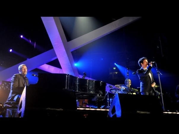 Hugh Laurie Jamie Cullum perform Hallelujah, I Love Her So Children in Need Rocks