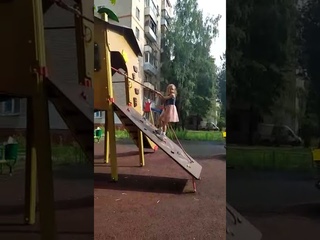 И вот сейчас она здорова, здорова, здорова и очень очень счастлива....