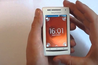 Sony Ericsson XPERIA X8 обзор по русски