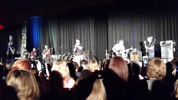 Jensen Ackles Whipping post with Louden Swain