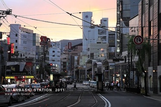 思案橋と夕の空［長崎］