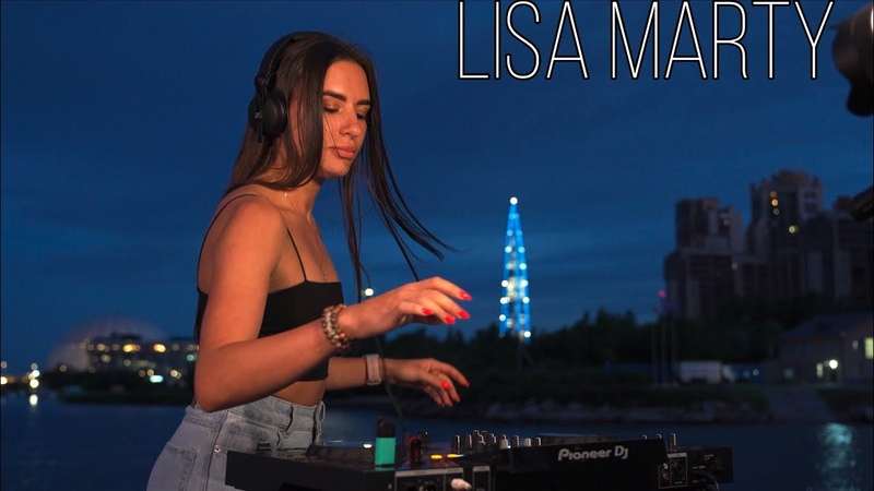 Lisa Marty, Sunrise mix. Melodic House Techno 4 K