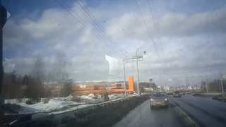 ВЗТМ-5284. (406). Вид из окна на город Петрозаводск из окна задней площадки.
