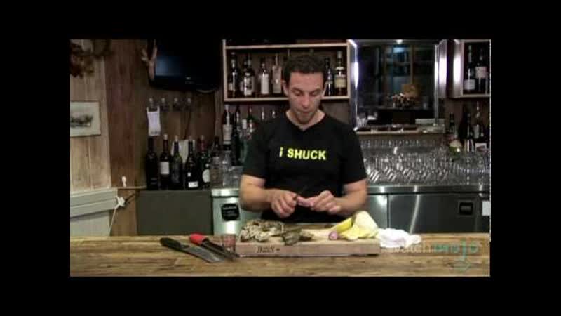 How to Shuck An Oyster: Tips and