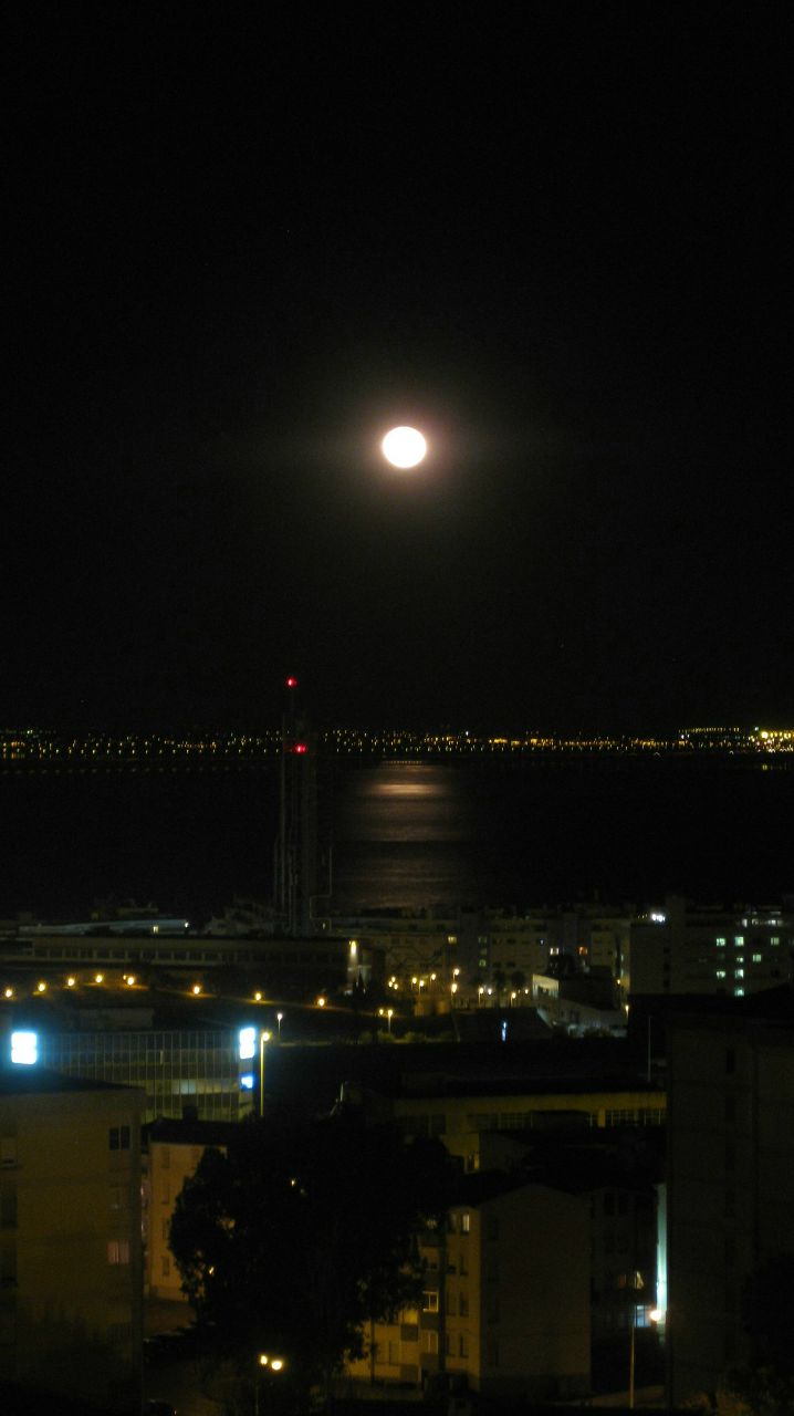 Vlad Rusich | Lisboa