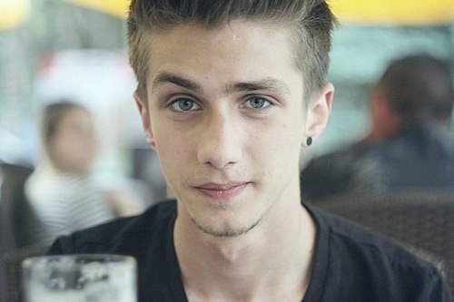 Олег Кузъмiнсъкий (._.)ιllιlι.ιl | Caserta