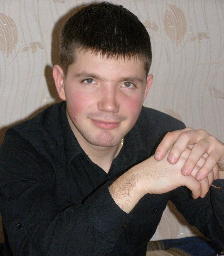 Артем Гладкий rave | Луганск