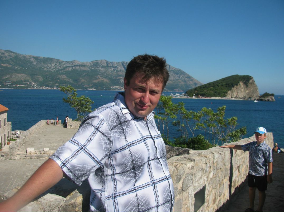 Владислав Жиругов | Tutong