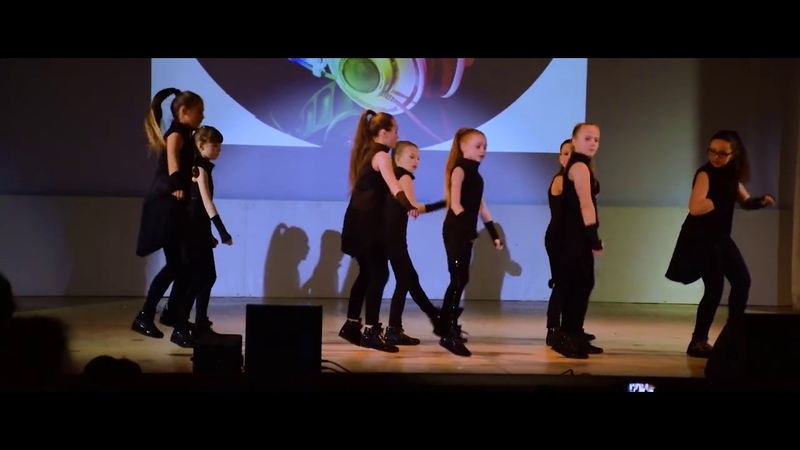 Alexis Dance Group Черная