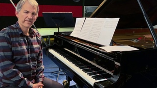 Brad Mehldau Introduces ’Suite: April 2020,’ Performs “remembering before all this“