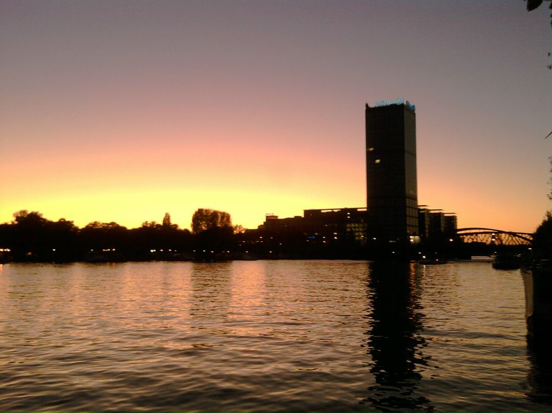 Jahman Шниперсон | Berlin