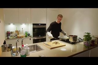 Jay Hardway Vlog: When I’m not DJing.. (Cooking)