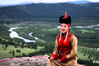Enhmend Setgel gijigdsen durlal Энхмэнд Сэтгэл гижигдсэн дурлал