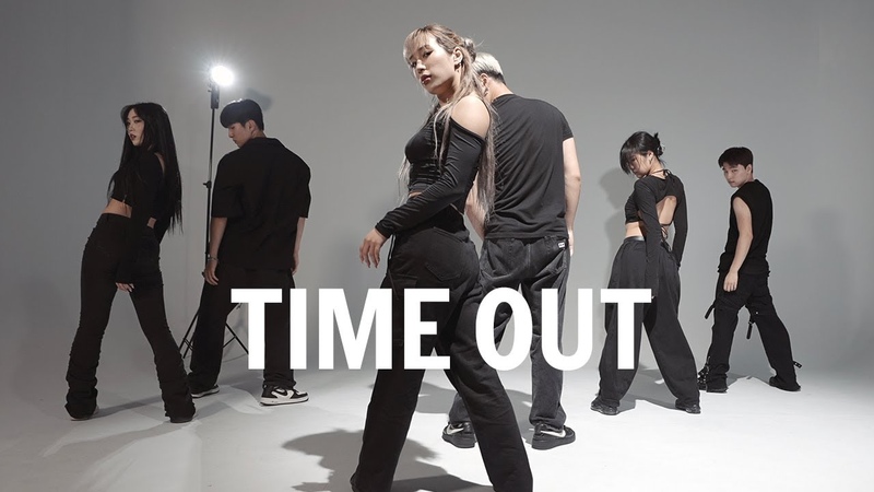 Time Out Adelyn Paik ft. dasloe, Juhwi