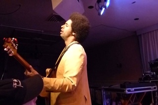 Selwyn Birchwood at the Bull Run - Brown Paper Bag 0615