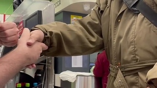 Бедные наши старики  Самая Богатая страна! А парню респект! Молодец