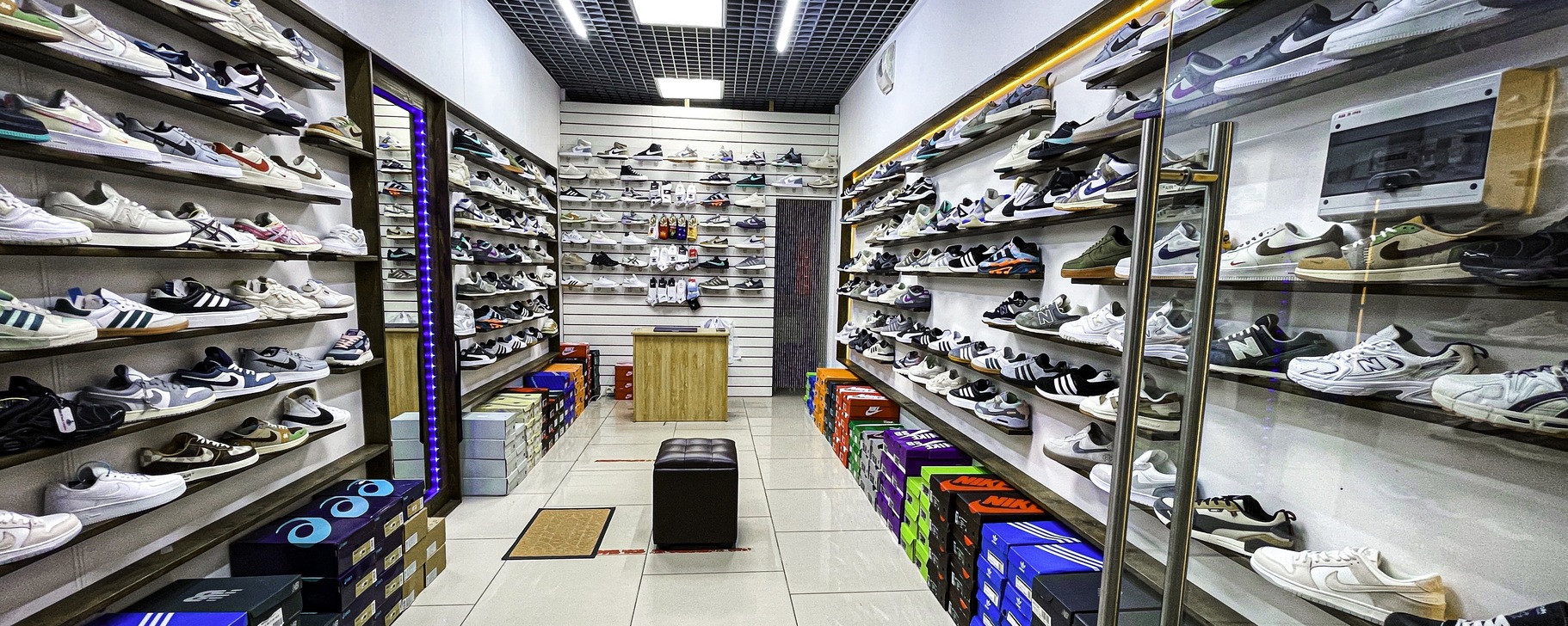 iShoes Кроссовки | Орел | iShoes Кроссовки Адрес : Торговый комплекс ...