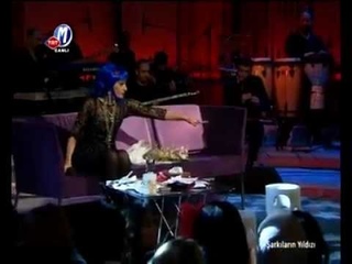Yıldız Tilbe bir alo de ( CANLI - şiir’li )